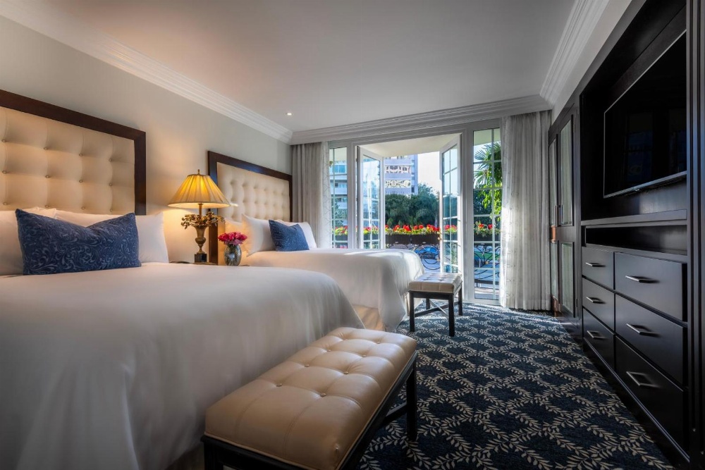 Beverly Hills Plaza Hotel